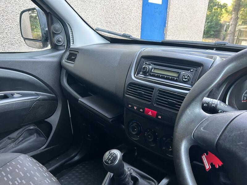 VAUXHALL COMBO