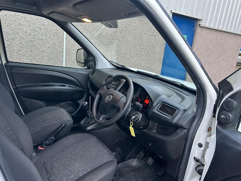 VAUXHALL COMBO