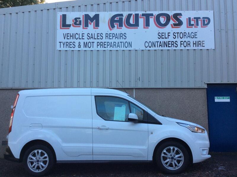 View FORD TRANSIT CONNECT 1.5 200 EcoBlue Limited