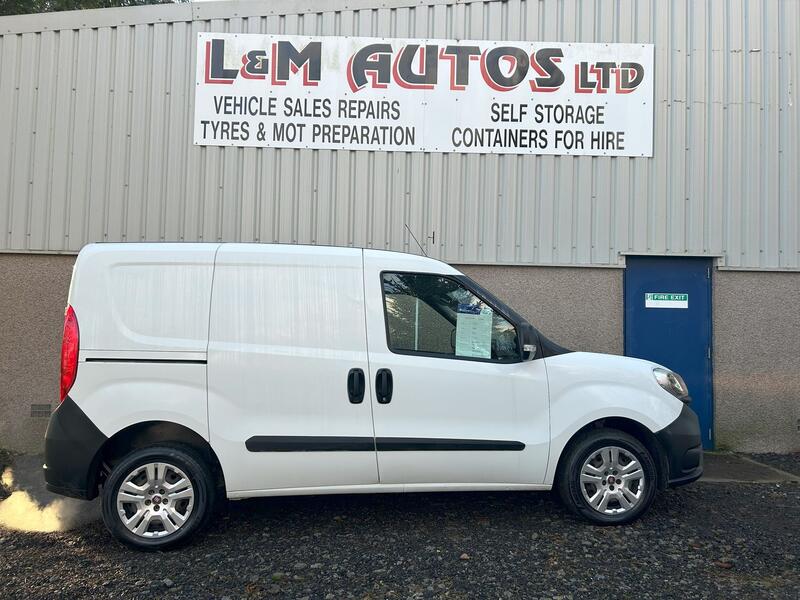 View FIAT DOBLO 1.3 New Doblo Cargo Cargo 1.3 90 Multijet Ii