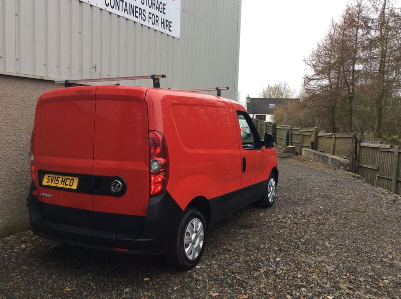 View VAUXHALL COMBO 1.3 CDTi 2000 16v 