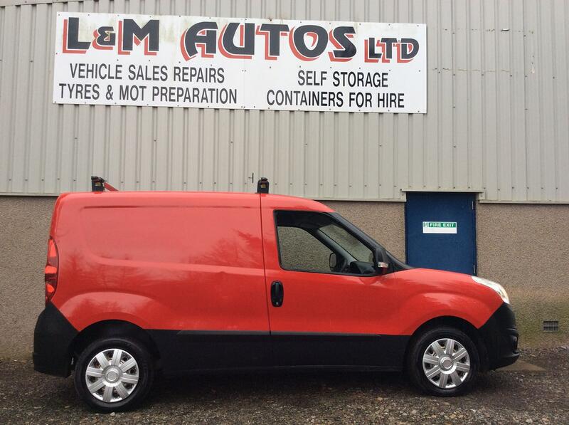 View VAUXHALL COMBO 1.3 CDTi 2000 16v 