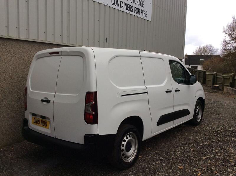 View VAUXHALL COMBO 1.6 Turbo D 2300 Edition 