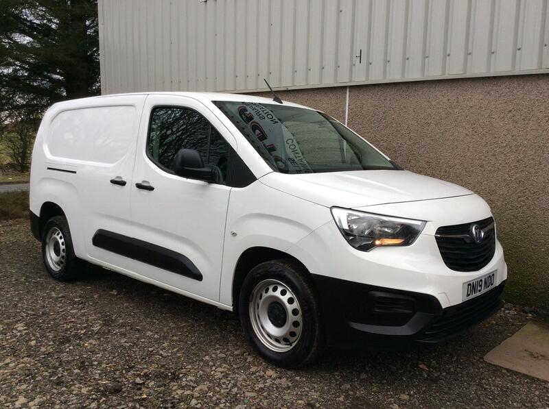 View VAUXHALL COMBO 1.6 Turbo D 2300 Edition 