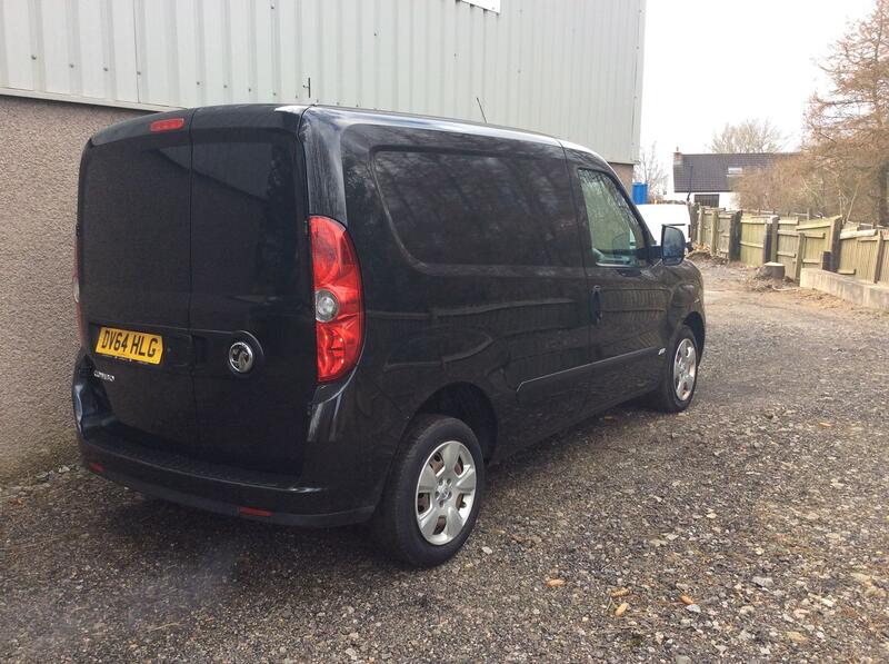 View VAUXHALL COMBO 1.3 CDTi 2000 16v Sportive 