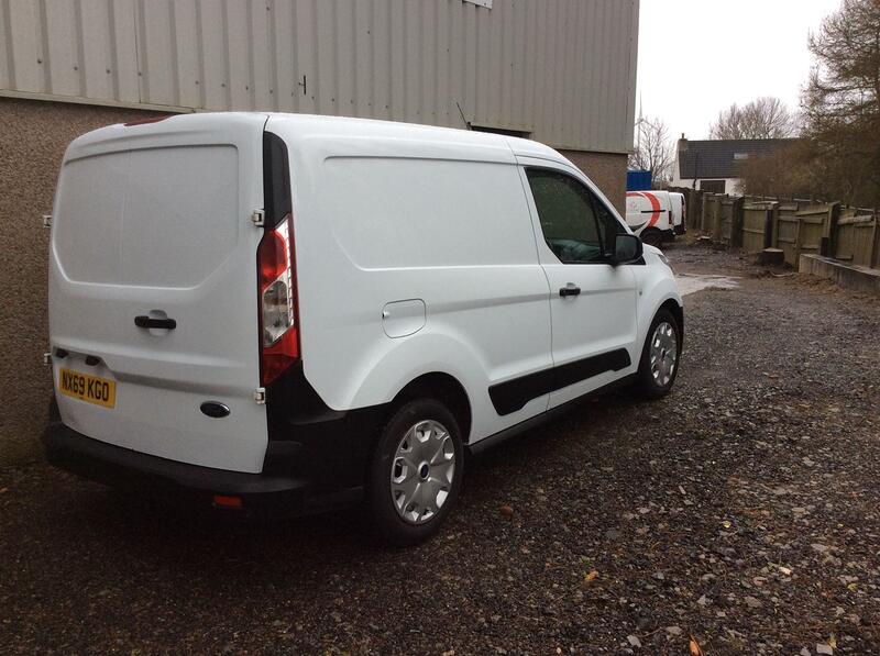 View FORD TRANSIT CONNECT 1.5 200 EcoBlue 