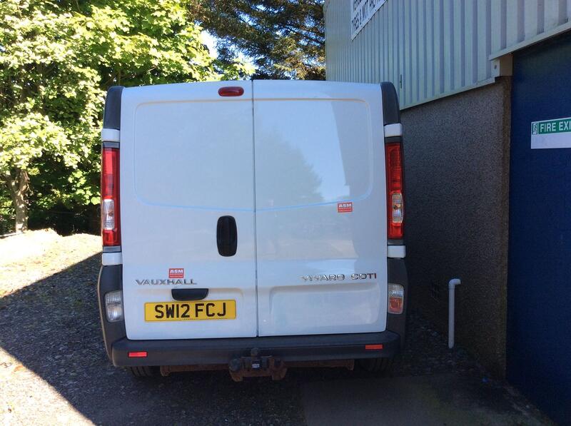 VAUXHALL VIVARO