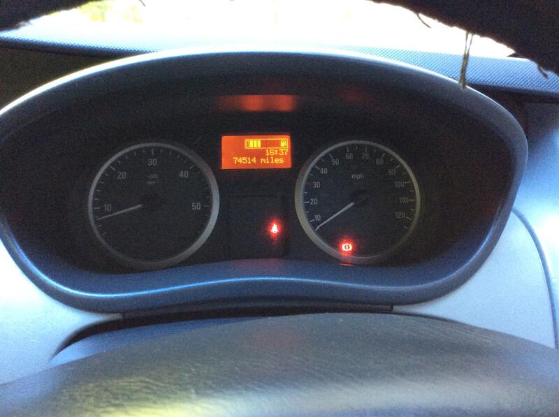 VAUXHALL VIVARO