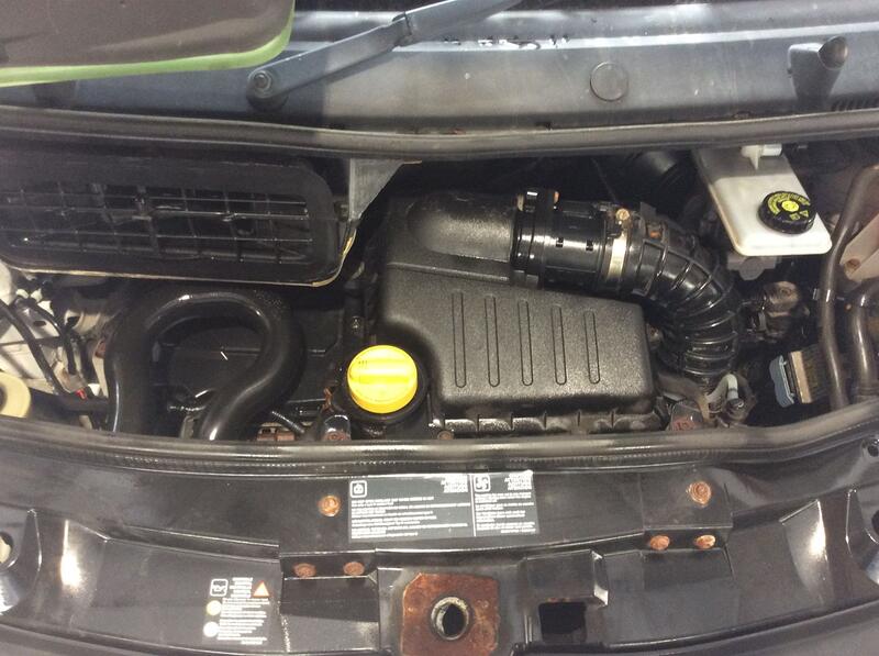 VAUXHALL VIVARO
