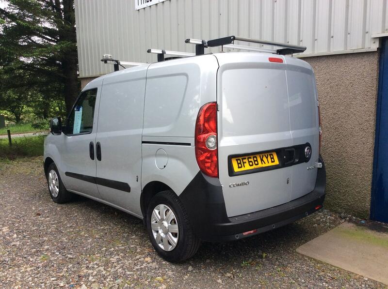 VAUXHALL COMBO