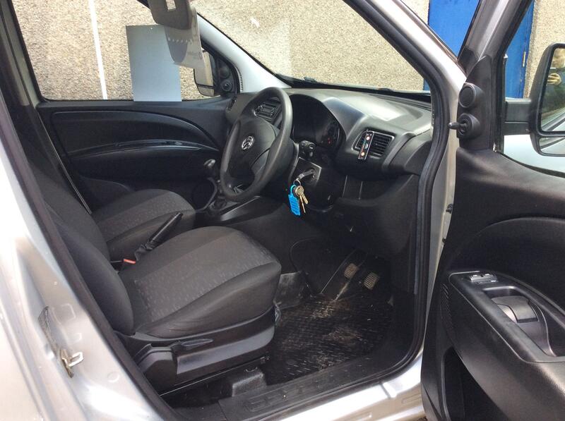 VAUXHALL COMBO