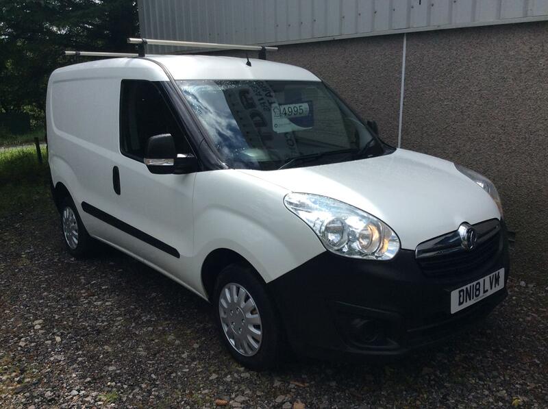 View VAUXHALL COMBO 1.3 CDTi 2000