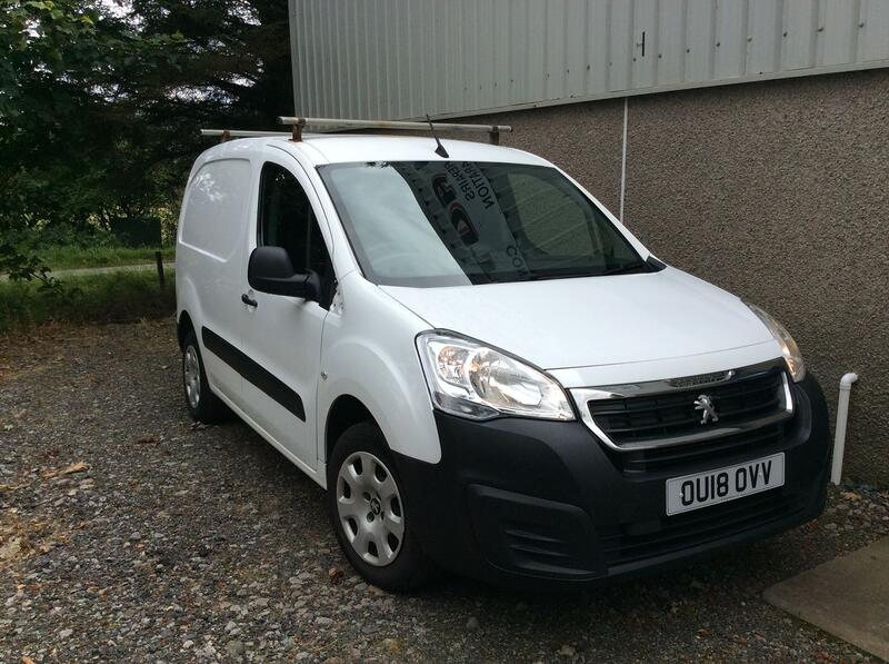 View PEUGEOT PARTNER 1.6 BlueHDi 854 Professional