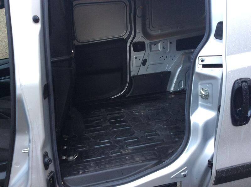 VAUXHALL COMBO
