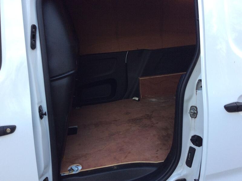 VAUXHALL COMBO