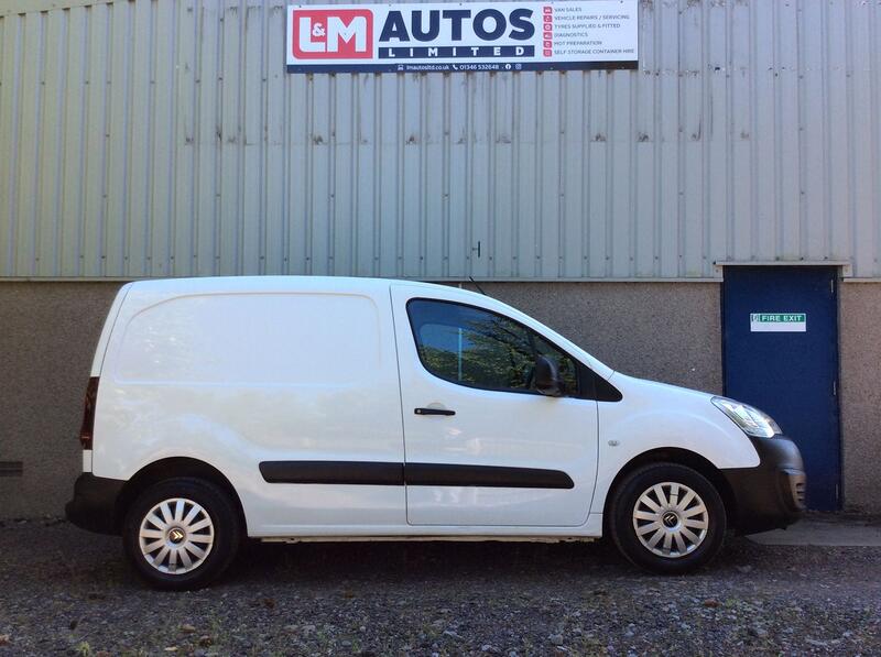 View CITROEN BERLINGO 1.6 BlueHDi 850 Enterprise