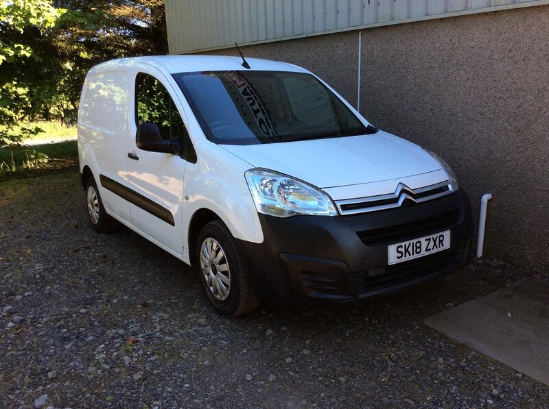 View CITROEN BERLINGO 1.6 BlueHDi 850 Enterprise