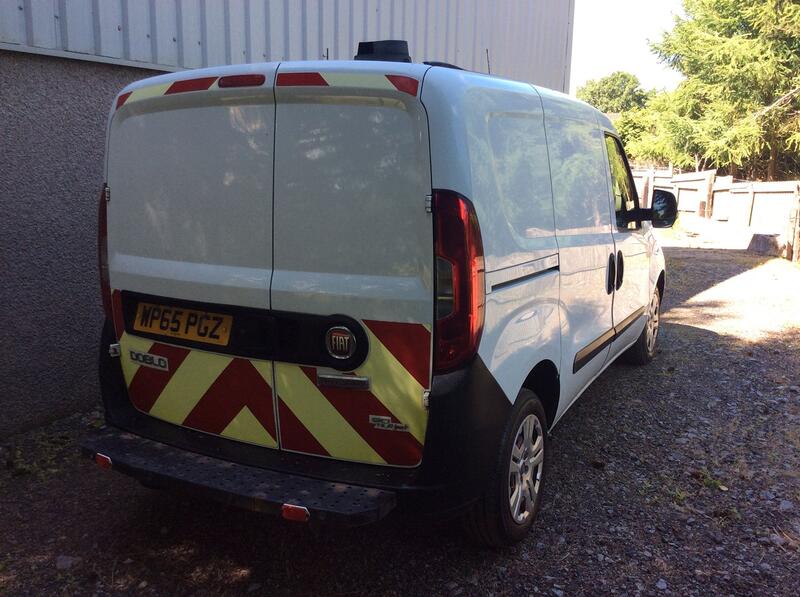 View FIAT DOBLO 1.3 New Doblo Cargo Cargo 1.3 90 Multijet Ii