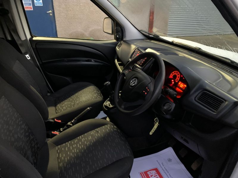 VAUXHALL COMBO