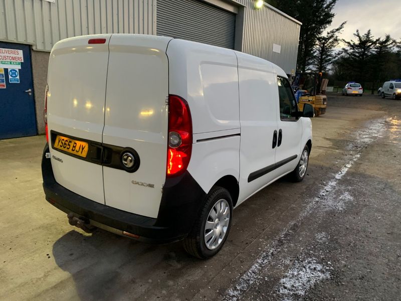 View VAUXHALL COMBO 2300 L1H1 CDTI S-S ECOFLEX