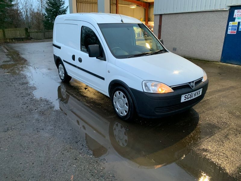 View VAUXHALL COMBO CDTI CREWVAN CDV