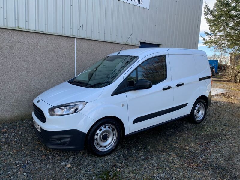 FORD TRANSIT COURIER