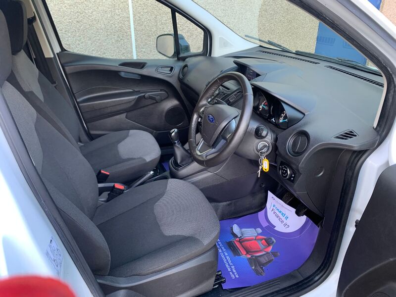 FORD TRANSIT COURIER