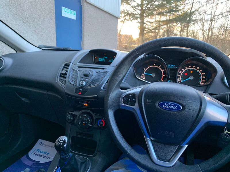 FORD FIESTA