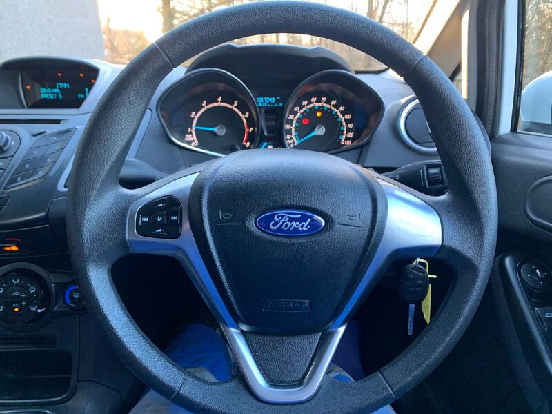 FORD FIESTA