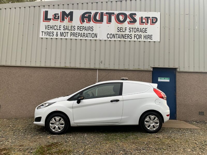 FORD FIESTA VAN