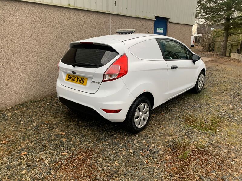 View FORD FIESTA VAN BASE TDCI