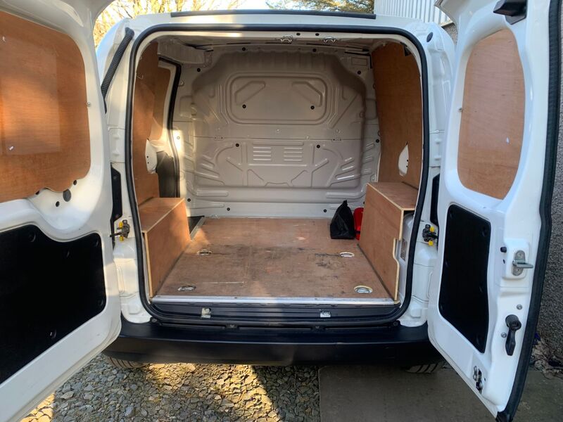 PEUGEOT BIPPER