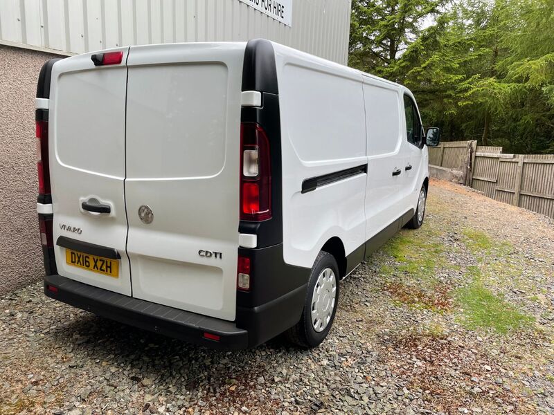 View VAUXHALL VIVARO 2900 L2H1 CDTI PV