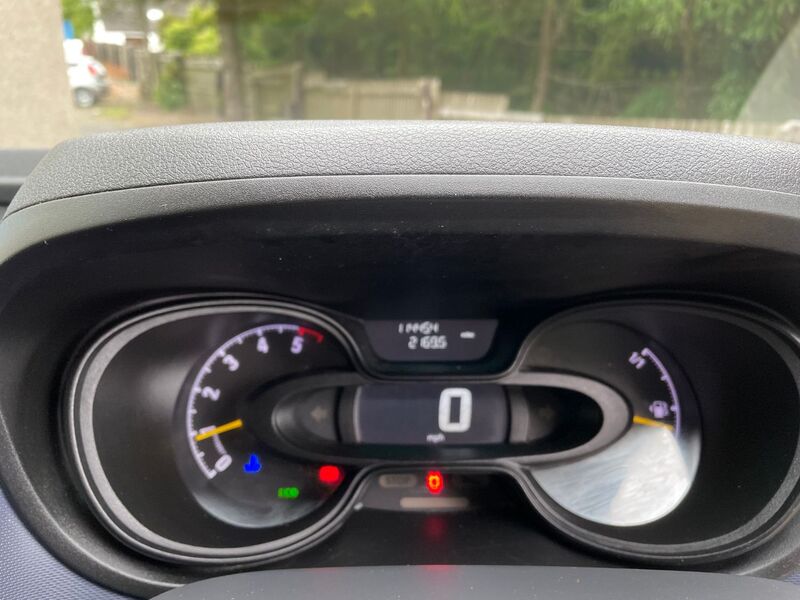 VAUXHALL VIVARO