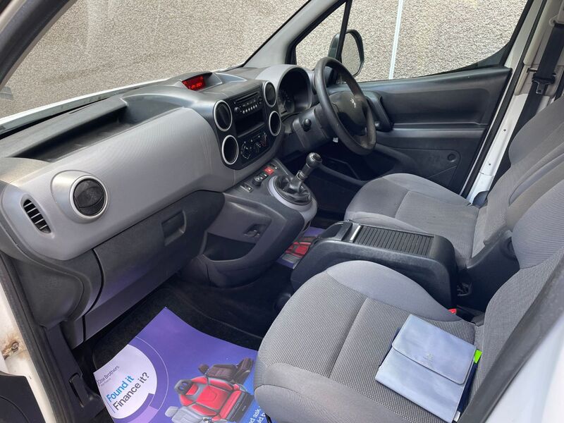 PEUGEOT PARTNER