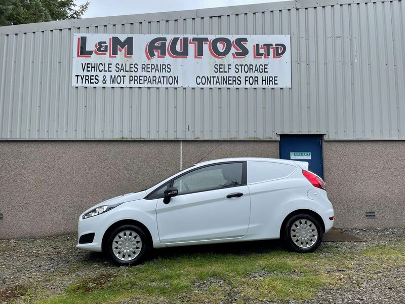 FORD FIESTA VAN