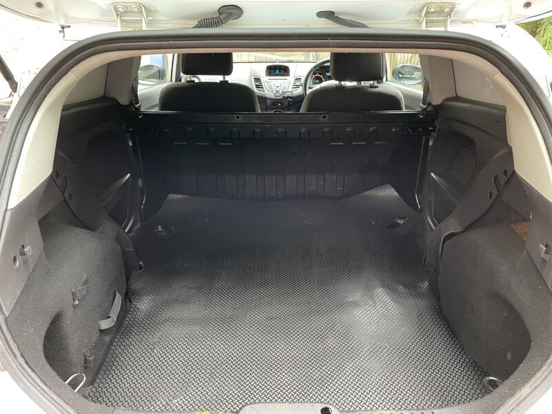 FORD FIESTA VAN