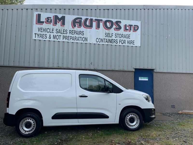 View VAUXHALL COMBO L1H1 2000 EDITION SS