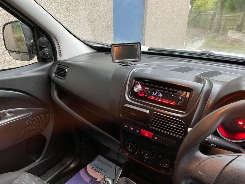 VAUXHALL COMBO