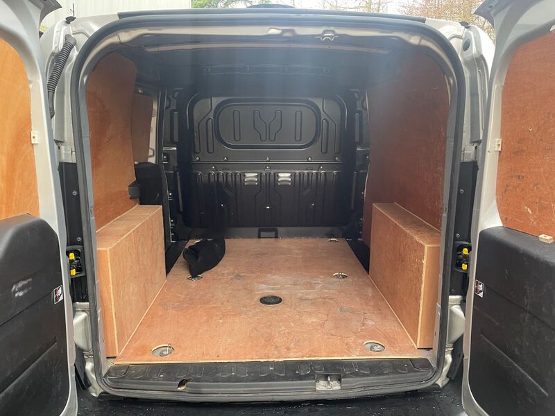 VAUXHALL COMBO