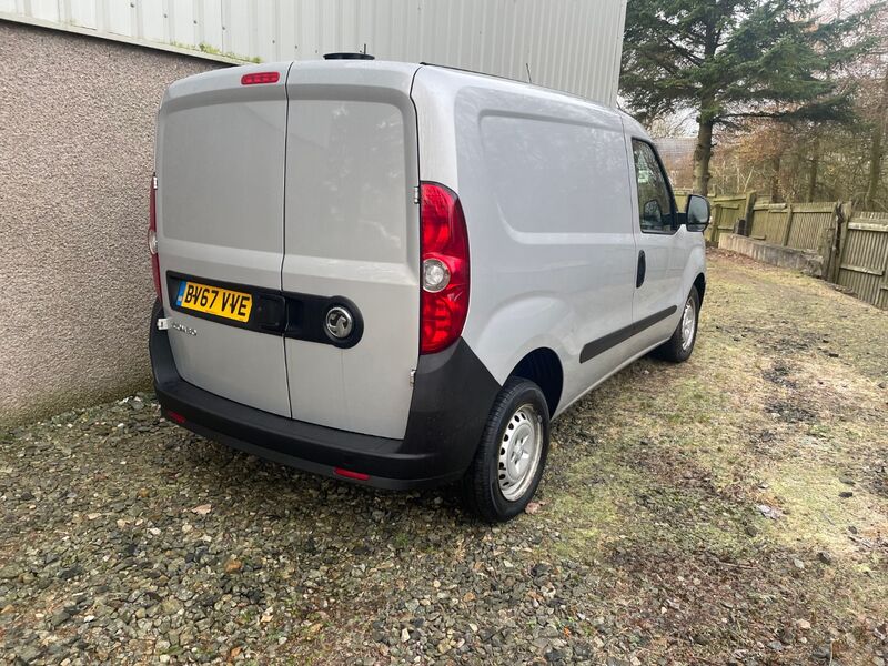 View VAUXHALL COMBO L1H1 2000 CDTI