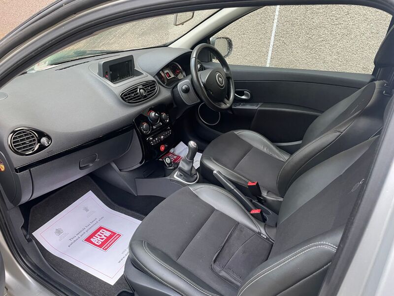 RENAULT CLIO