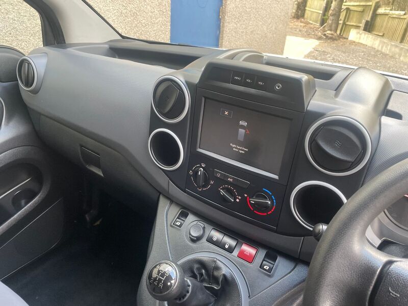 PEUGEOT PARTNER