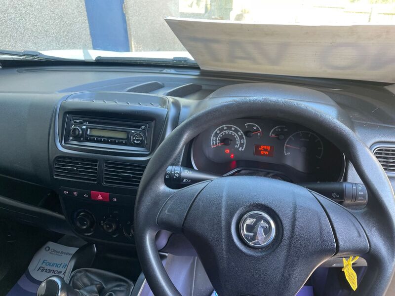VAUXHALL COMBO