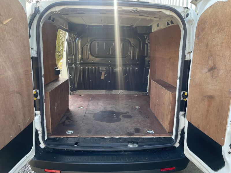 VAUXHALL COMBO