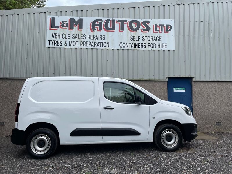View VAUXHALL COMBO L1H1 2000 EDITION SS