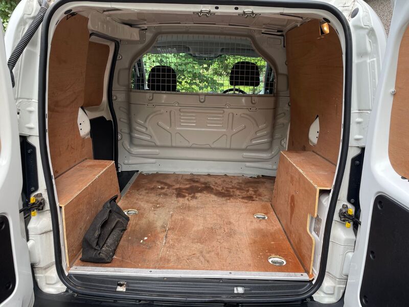 PEUGEOT BIPPER