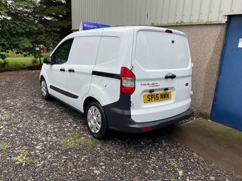 View FORD TRANSIT COURIER BASE TDCI