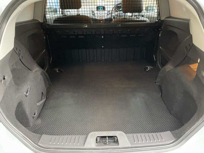 FORD FIESTA VAN