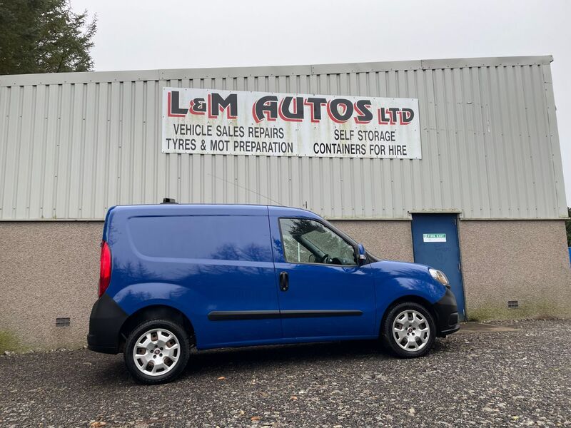 View FIAT DOBLO CARGO 16V SX MULTIJET